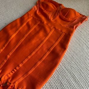 Cute midi dress never worn!